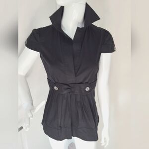 BCBGMAXAZRIA V Neck Short Sleeve Black Blouse Size Small